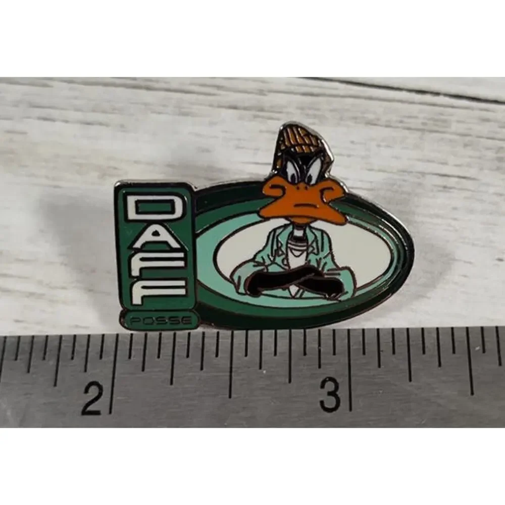 Daffy Duck Daff Posse Pin Looney Tunes Warner Brothers Sports Street Style